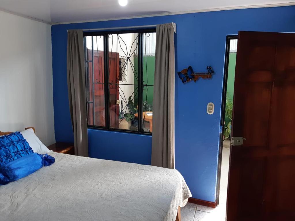 Cabinas Chazu #2 Quepos Luaran gambar